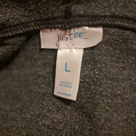 Just Be graphic Sweat shirt - Picture 3 of 3